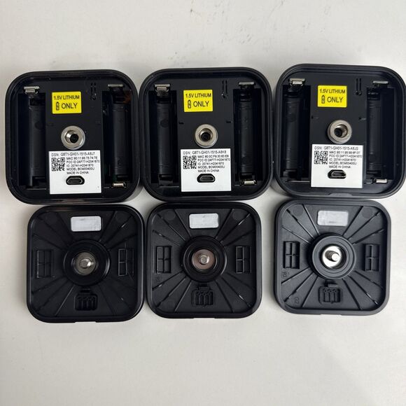 *PARTS ONLY* Blink 3rd Generation Indoor/Outdoor Camera Kit BCM00400U REGISTERED - Picture 7 of 9